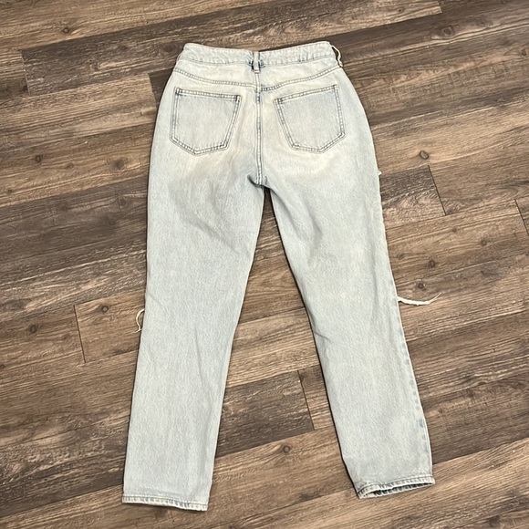 PacSun Distressed Ripped Mom Jeans - Picture 4 of 6